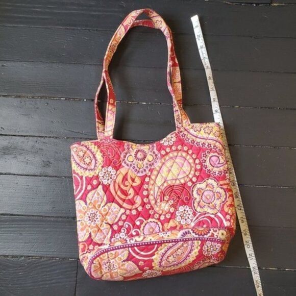 Vera Bradley Purse  - Picture 8 of 8
